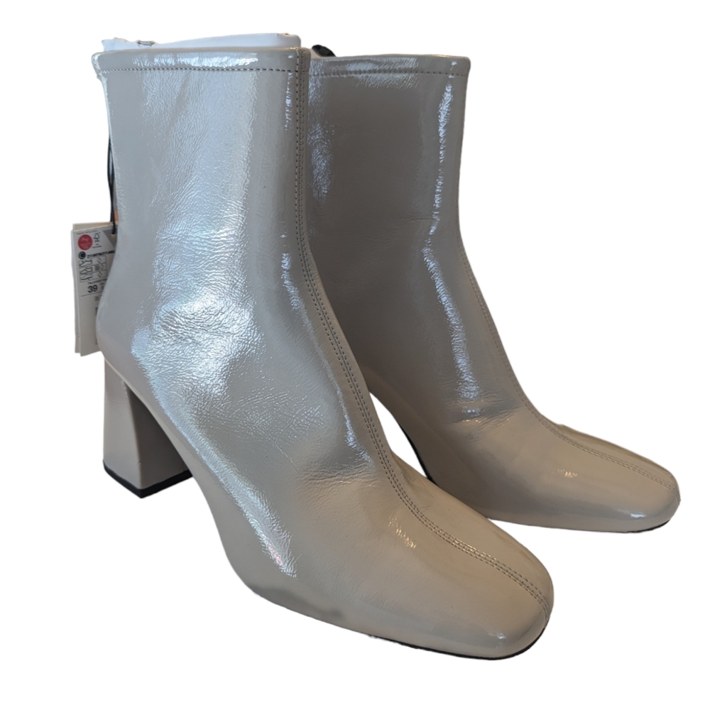 NWT Zara Wide Heeled Ankle Boots with original dust bag